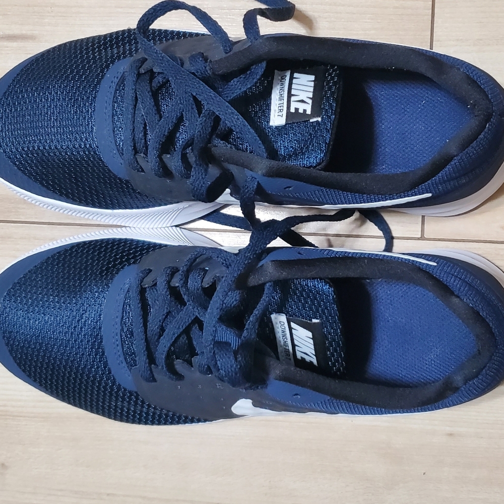 Nike shoes women size US 6.5Y